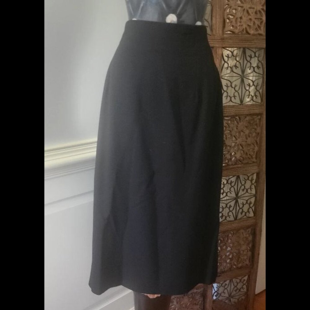 Howard Wolf Skirt, Ladies Plus Size 14